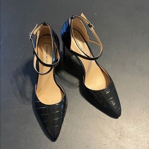 Antonio Melani Black Croc-Embossed Women Shoes Sz 9